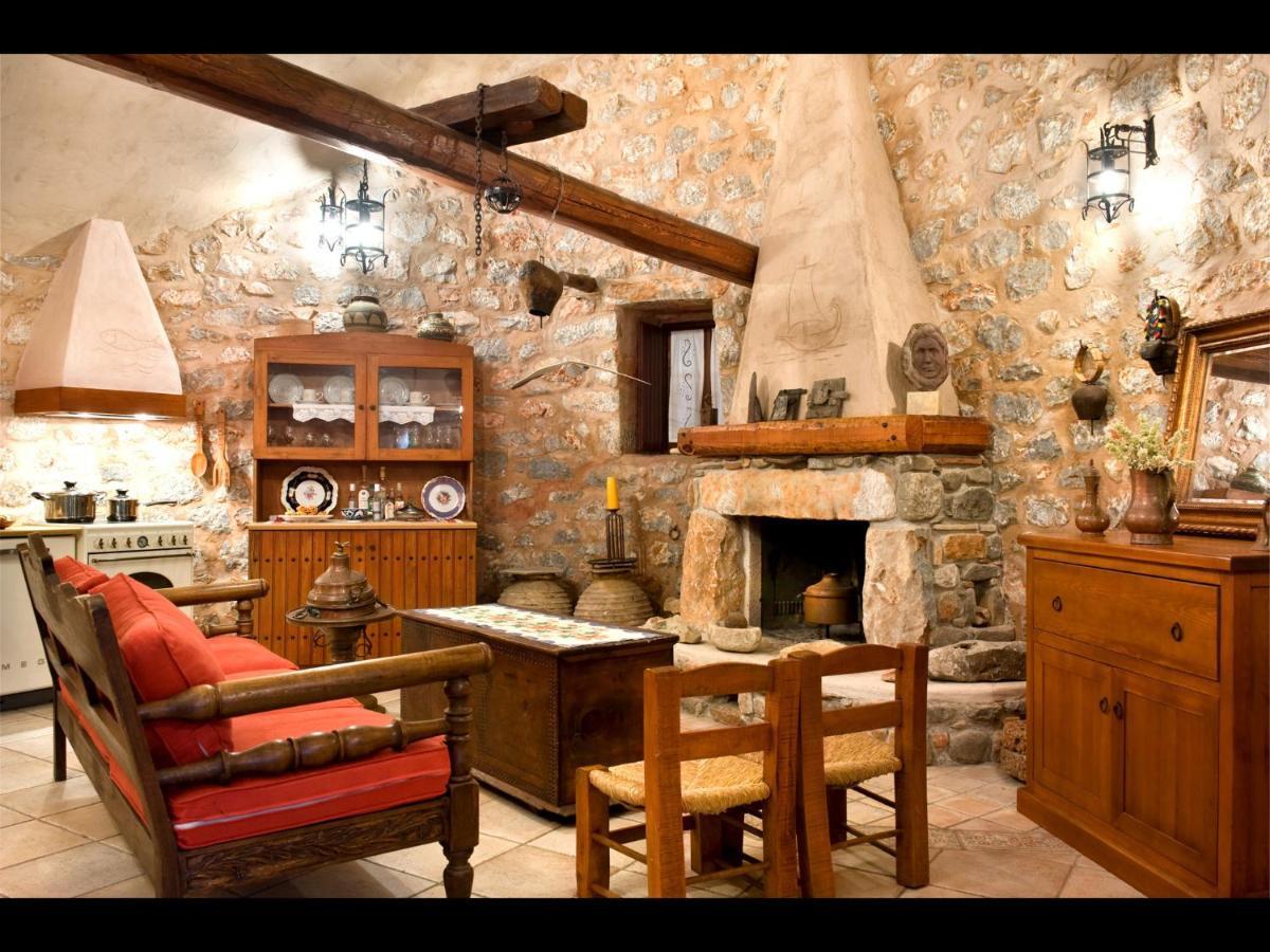 Arapakis Historic Castle Lejlighedshotel Pírgos Dhiroú Værelse billede